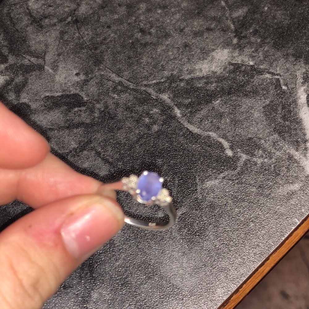 Ring - Picture 3 of 3